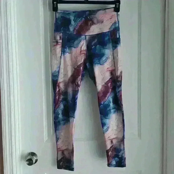 Yoga pants by LegEnd. Sz med. Never worn. - Picture 1 of 3